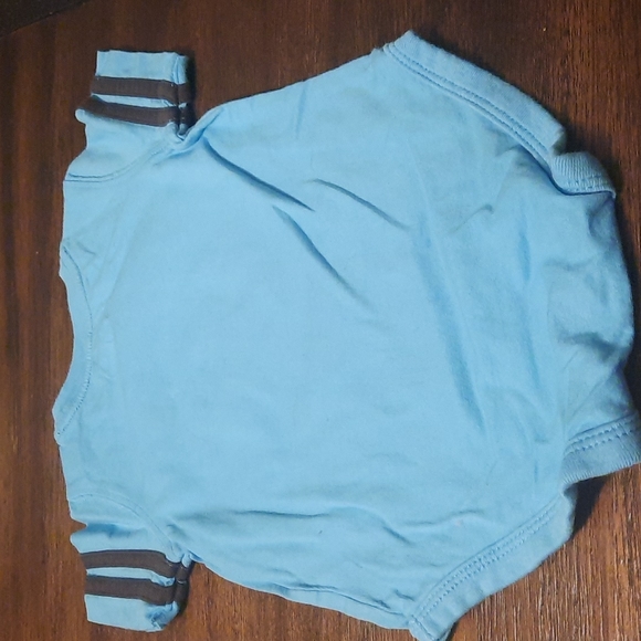 Guitar onesie 6 months - Picture 3 of 3